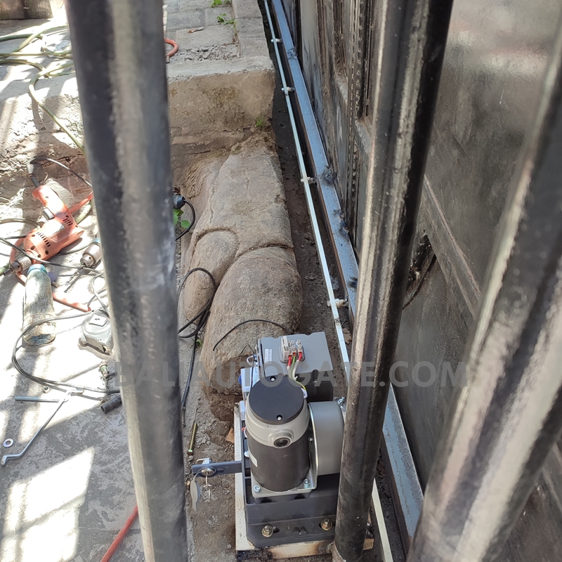 Mesin Gerbang Otomatis di Bali